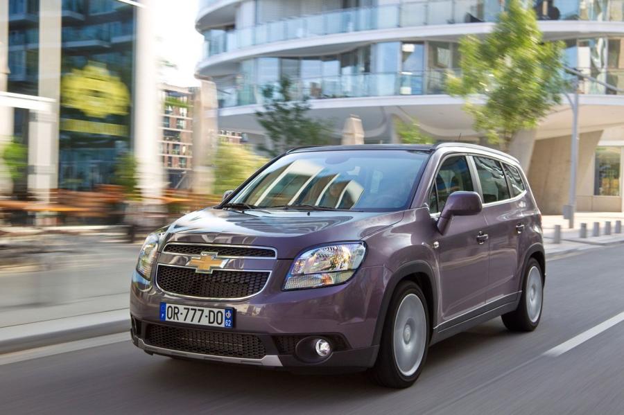  Chevrolet Orlando 2011 года  (EU) (фото 6 из 11)